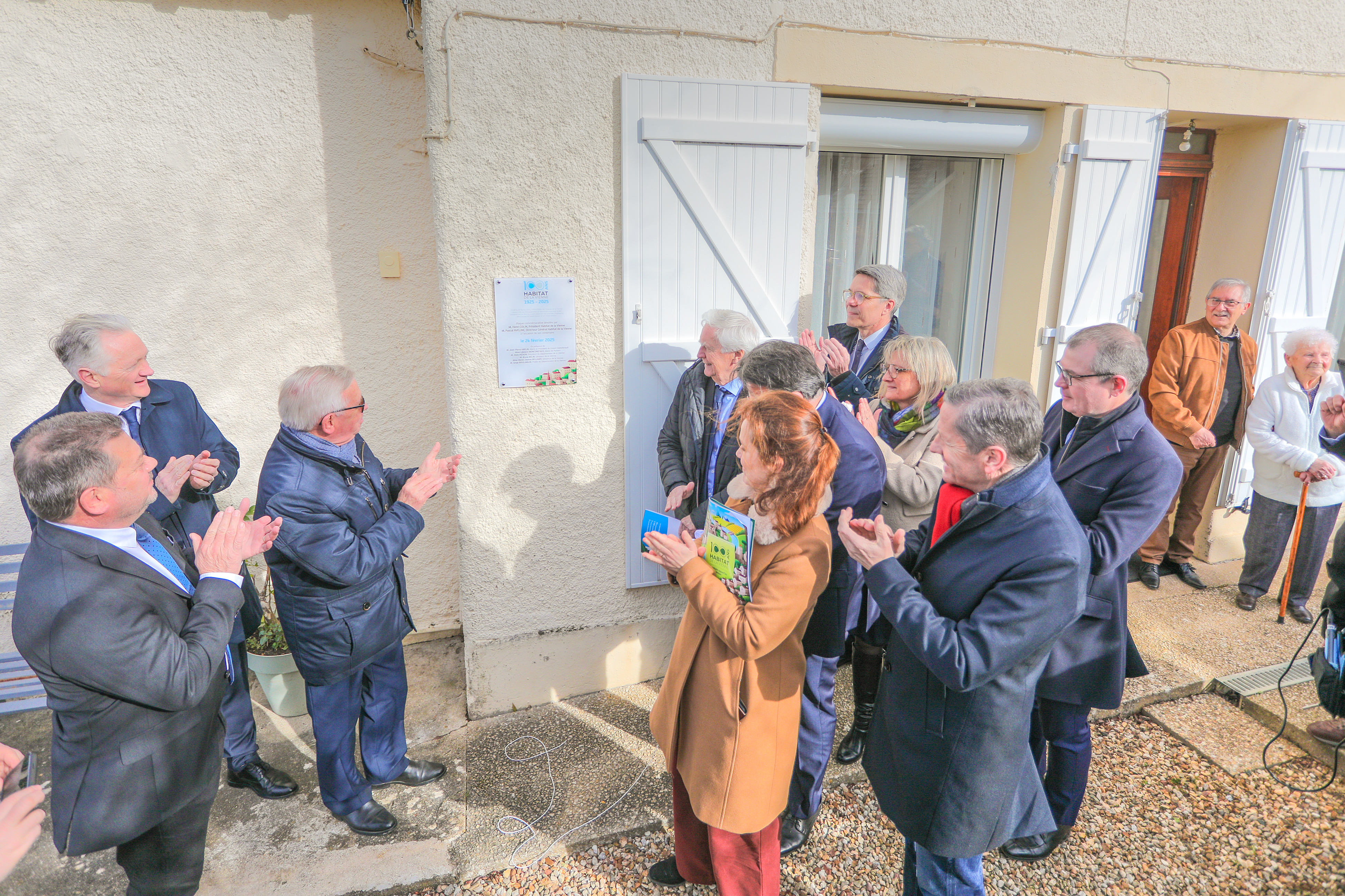 100 ans Habitat de la Vienne plaque commémorative