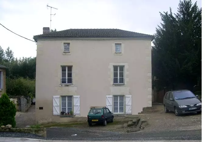 Appartement 2 pièces 45 m² · à Moncontour · 45 m² · 292 €/mois